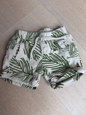 Oliver & Rain Leaf Print Drawstring Shorts